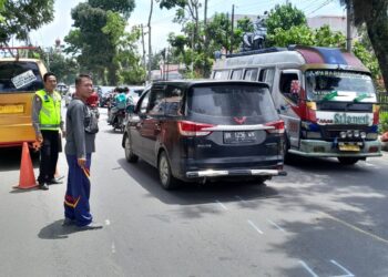 Tambalan Aspal Di Jalan Medan Pematangsiantar Bahayakan Pengendara