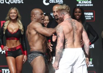 Hasil Mike Tyson vs Jake Paul. Tinju Dunia: si Leher Beton Kalah Angka